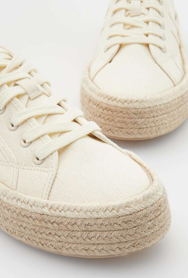 Premium Comfortable Sneakers - Image 4