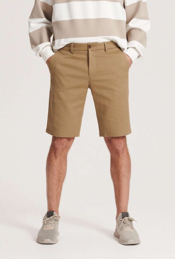 Men's Classic Stretch Chino Shorts - Image 2