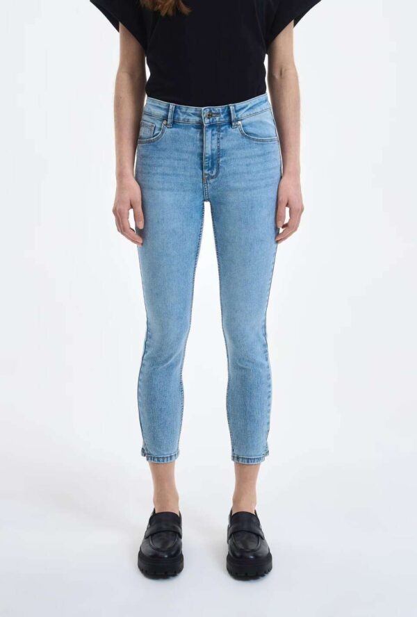 Women's Mid Rise Skinny Jean - Image 3