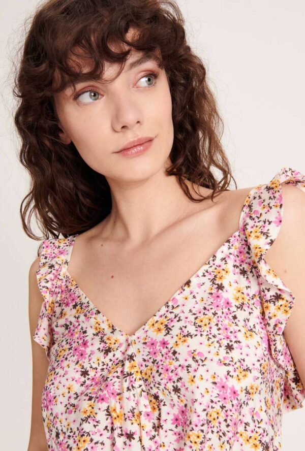 Cute V Neck Elegant Top - Image 3